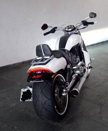 HARLEY-DAVIDSON V-ROD MUSCLE HARLEY-DAVIDSON V-ROD MUSCLE